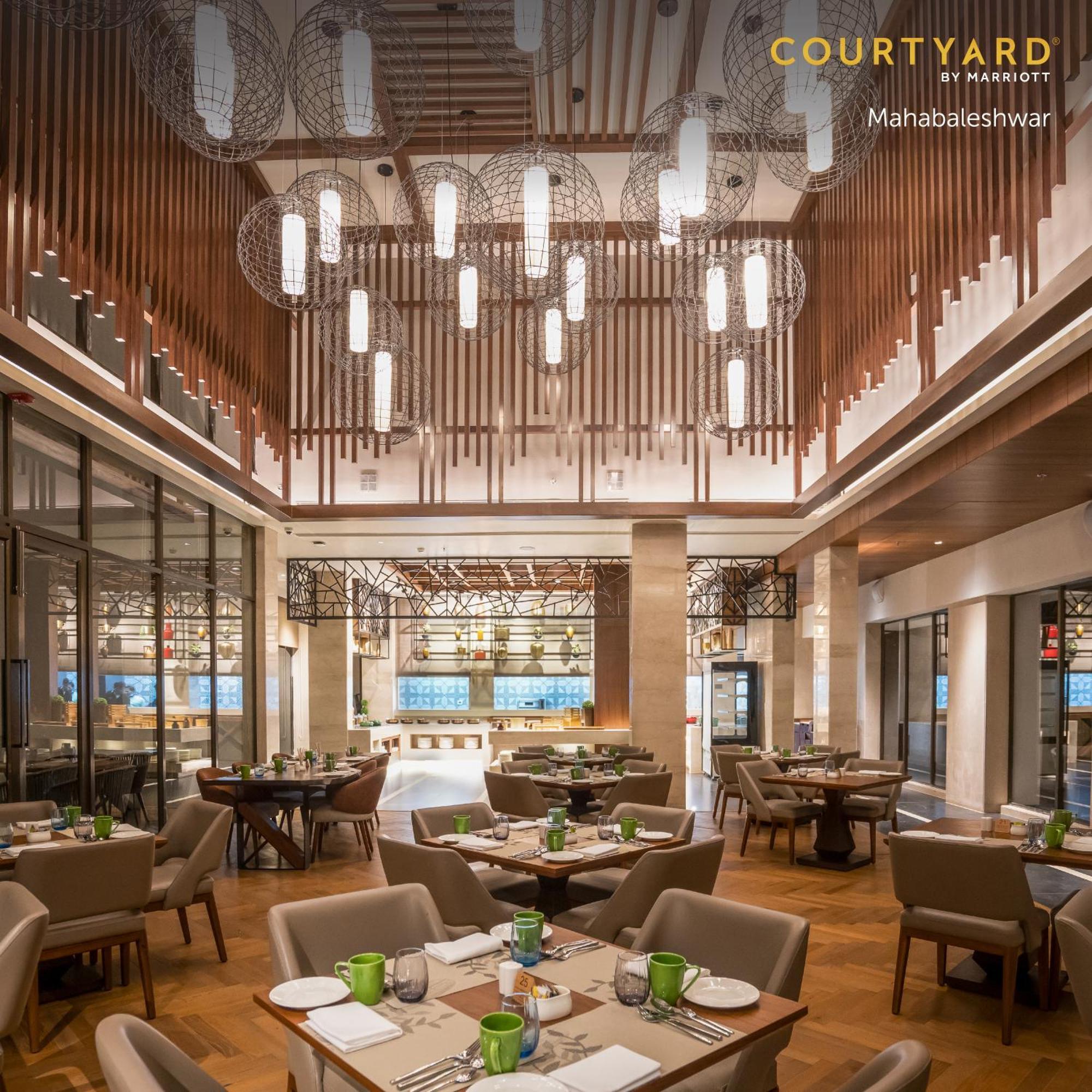 Готель Courtyard By Marriott Махабалешвар Екстер'єр фото